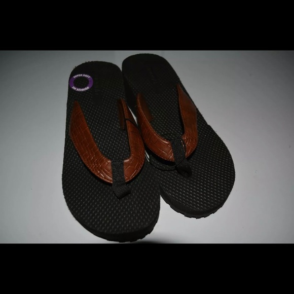 BNWOT SPEEDO wedge heel thong flip flop SANDAL - Picture 2 of 3